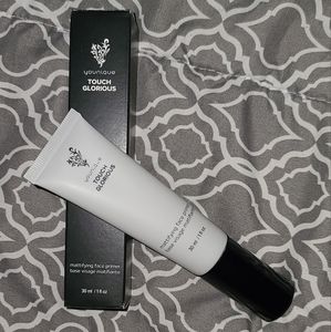 Younique Mattifying Face Primer